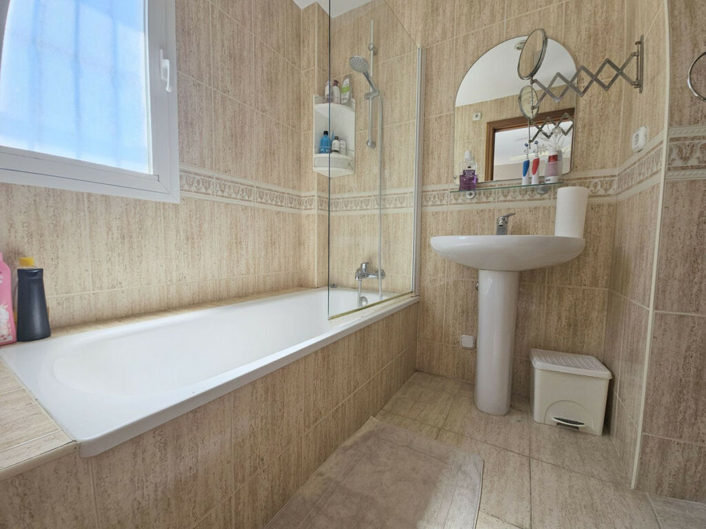 Semi-Detached House Atalaya Málaga - image 8