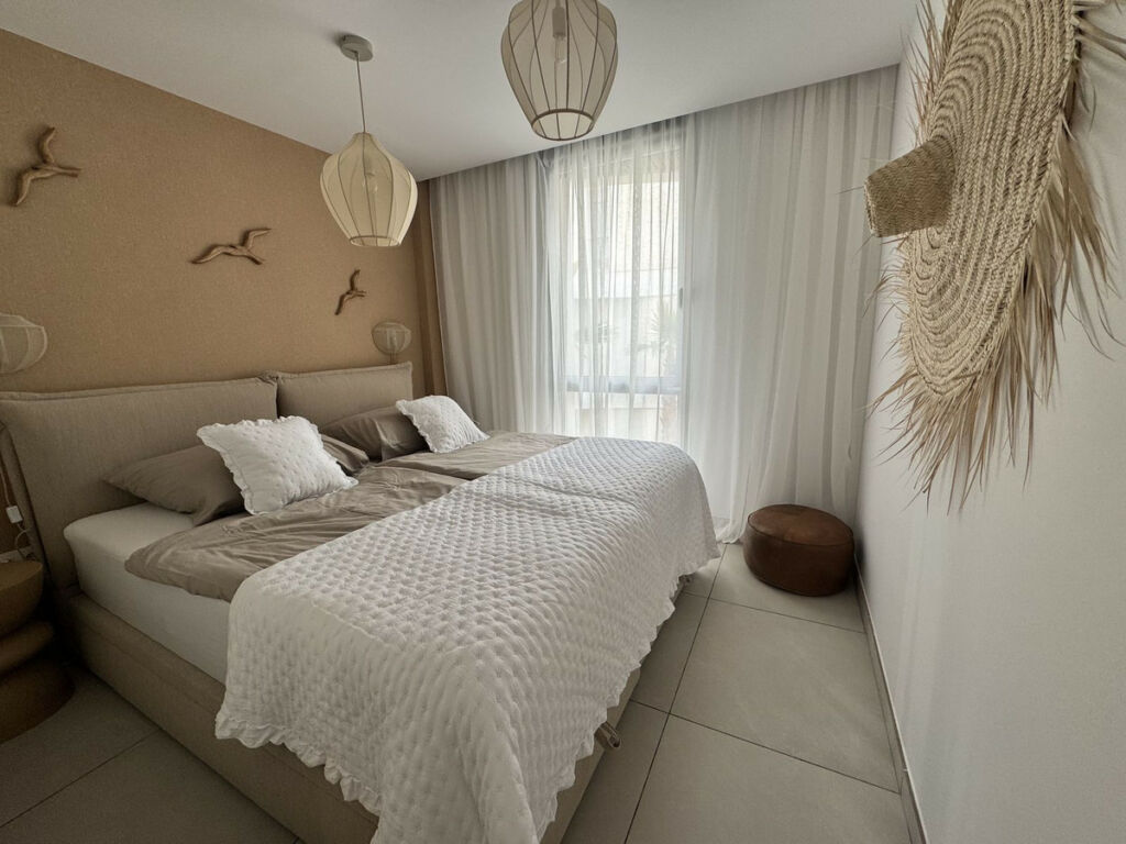 Middle Floor Apartment Elviria Málaga - image 8
