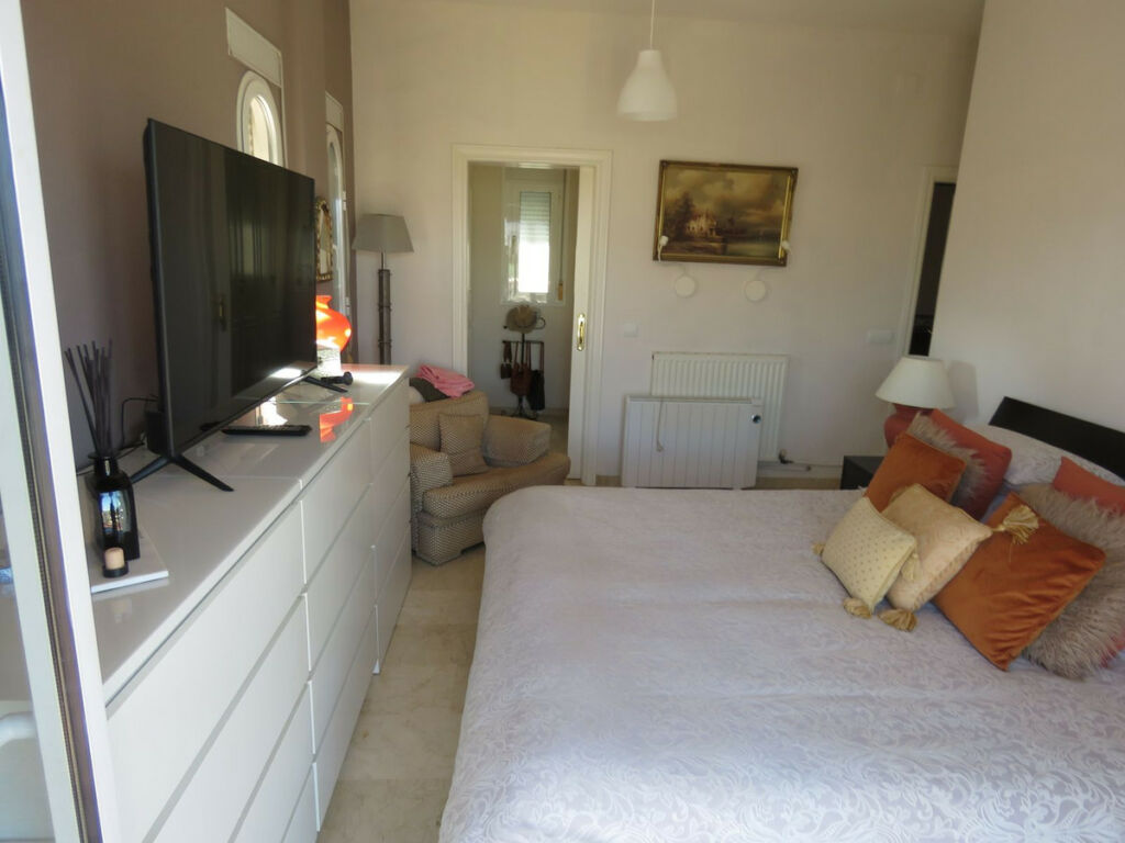 Detached Villa Alhaurín el Grande Málaga - image 8