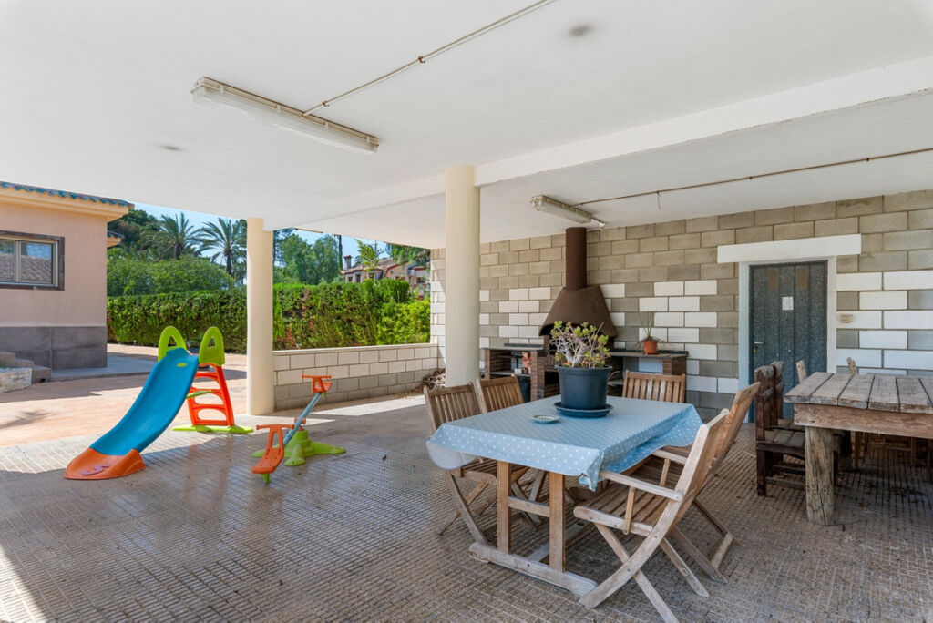 Detached Villa Elche Alicante - image 8