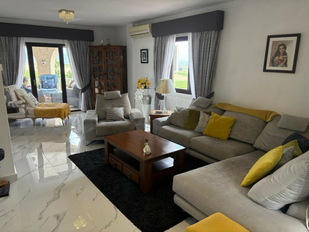 Detached Villa Algorfa Alicante - image 4