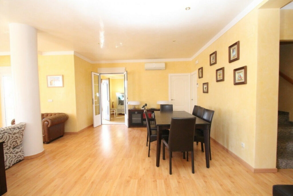 Detached Villa Cabo Roig Alicante - image 8