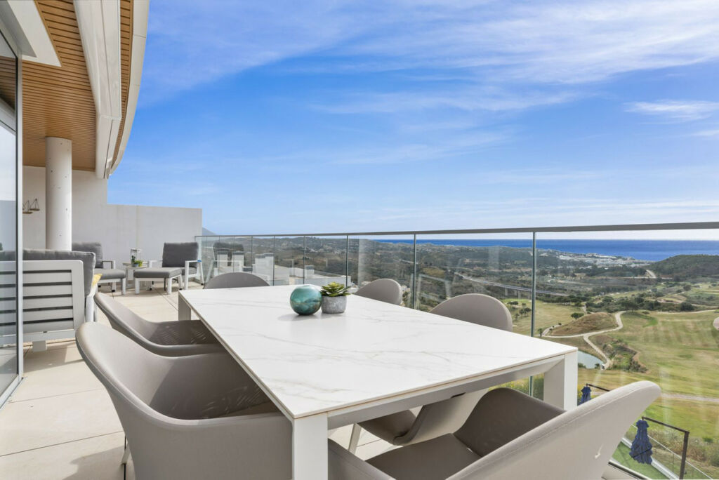 Middle Floor Apartment Calanova Golf Málaga - image 8