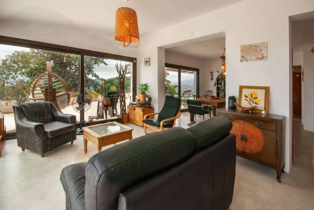 Detached Villa Sayalonga Málaga - image 8