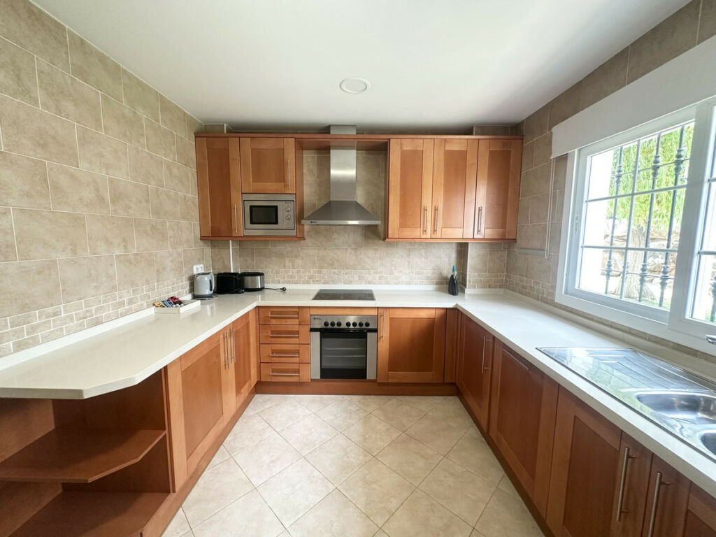 Townhouse Alhaurín de la Torre Málaga - image 8