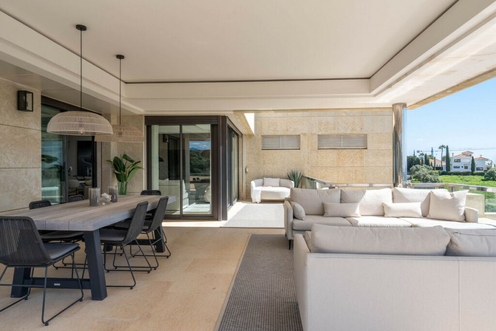 Penthouse Duplex Nueva Andalucía Málaga - image 8