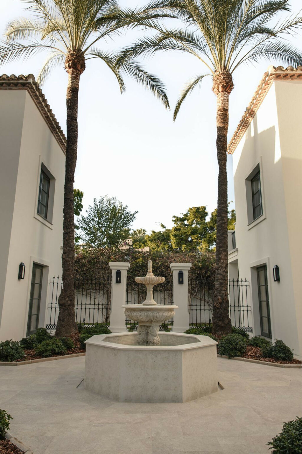 Detached Villa Nueva Andalucía Málaga - image 8