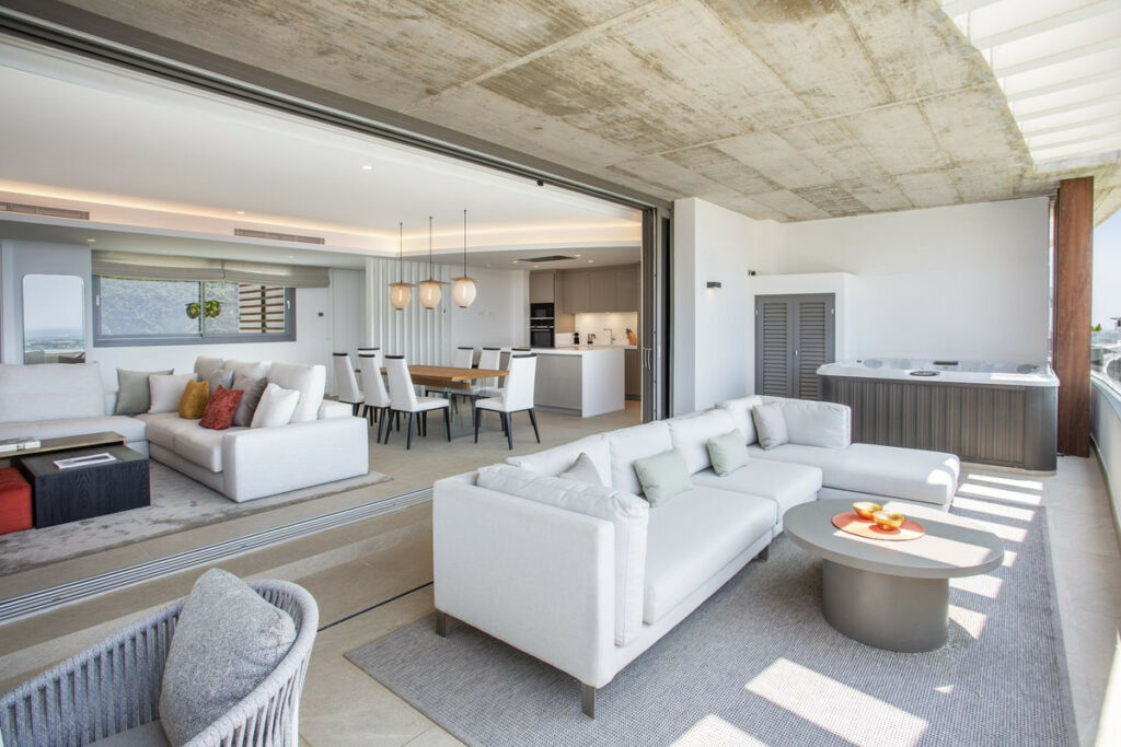 Penthouse La Quinta Málaga - image 8