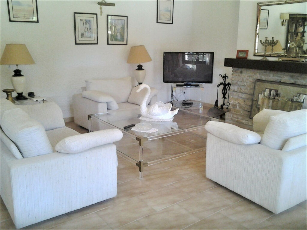 Detached Villa San Pedro de Alcántara Málaga - image 8