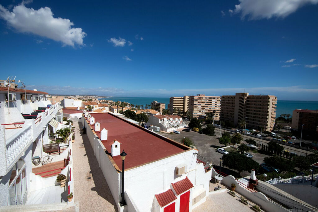 Ground Floor Apartment Torrevieja Alicante - image 8