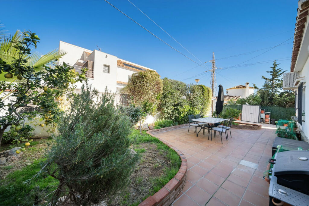 Detached Villa Benalmadena Málaga - image 8