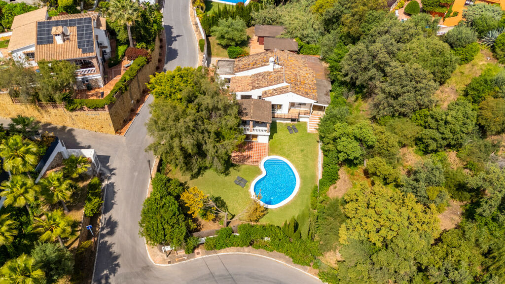 Detached Villa El Rosario Málaga - image 8