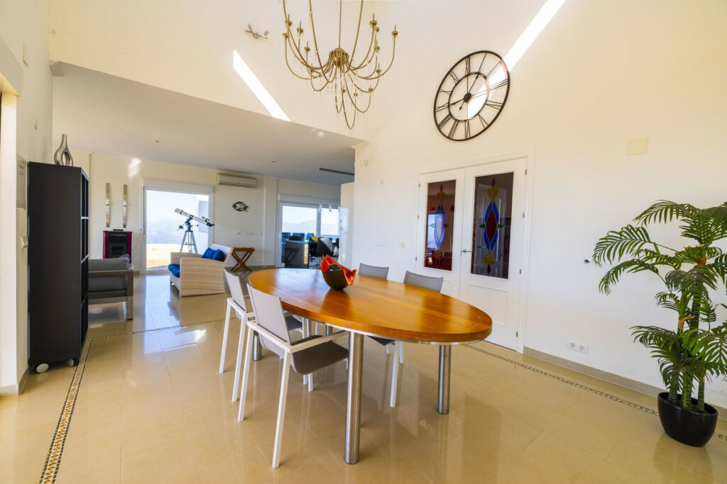 Detached Villa Arenas Málaga - image 8