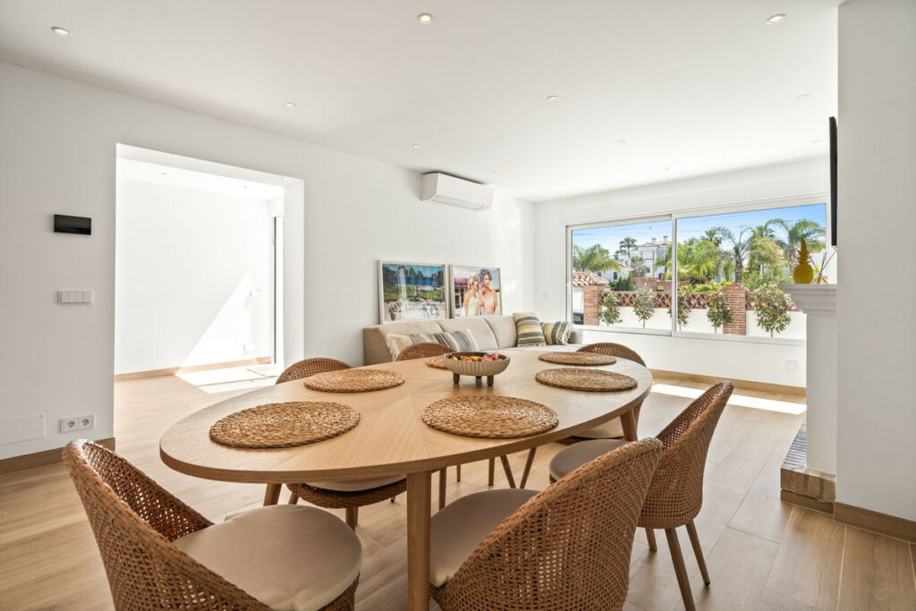 Townhouse San Pedro de Alcántara Málaga - image 6