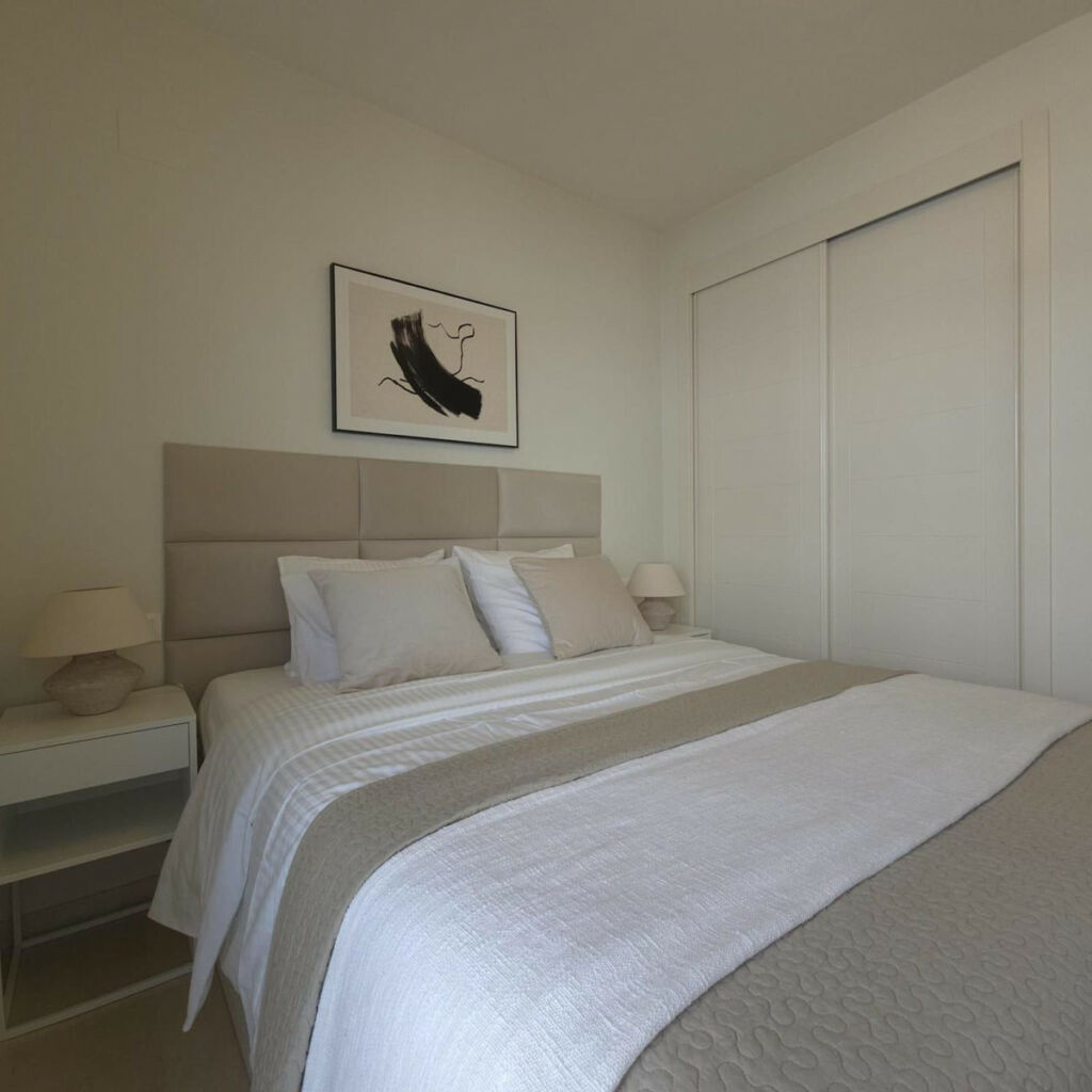 Middle Floor Apartment Valle Romano Málaga - image 8