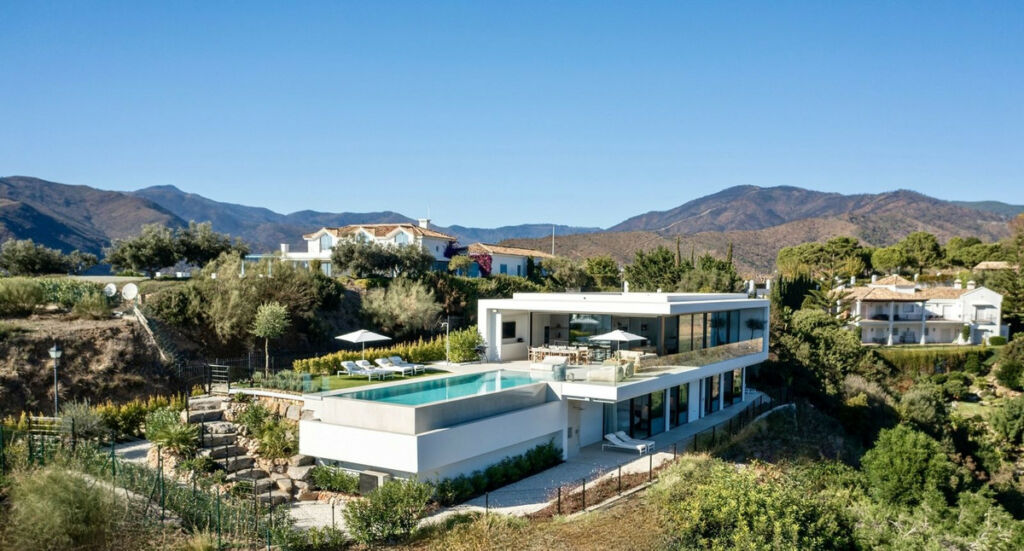 Detached Villa Benahavís Málaga - image 23