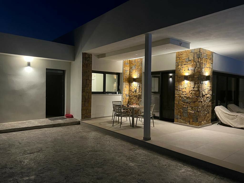 Detached Villa Aspe Alicante - image 9