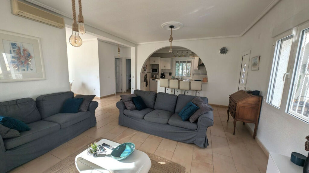 Detached Villa Ciudad Quesada Alicante - image 9