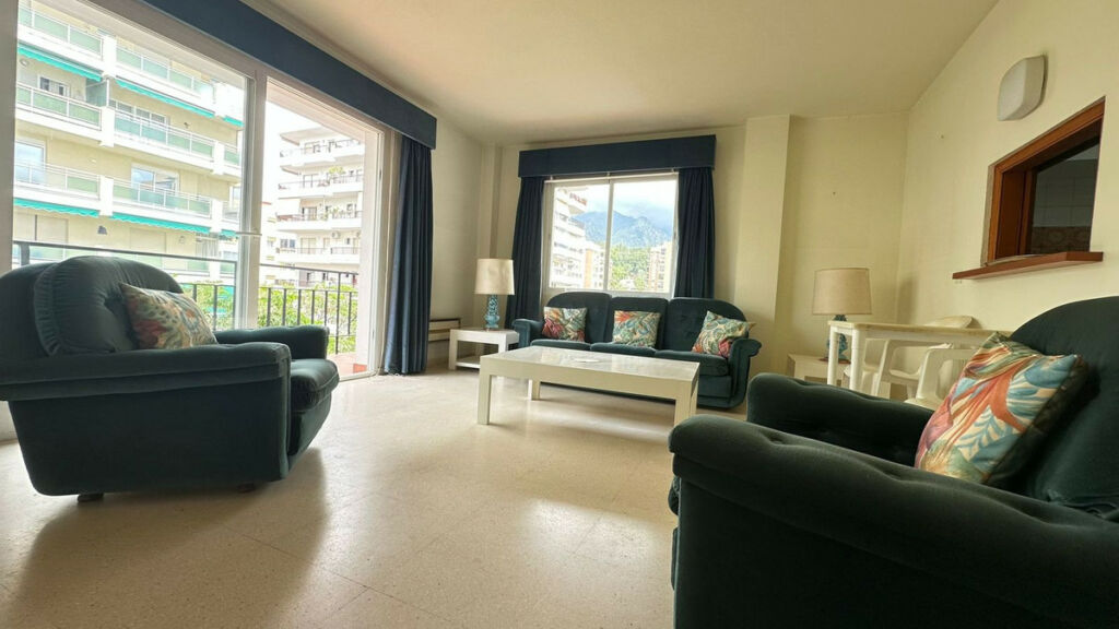 Middle Floor Apartment Marbella Málaga - image 9