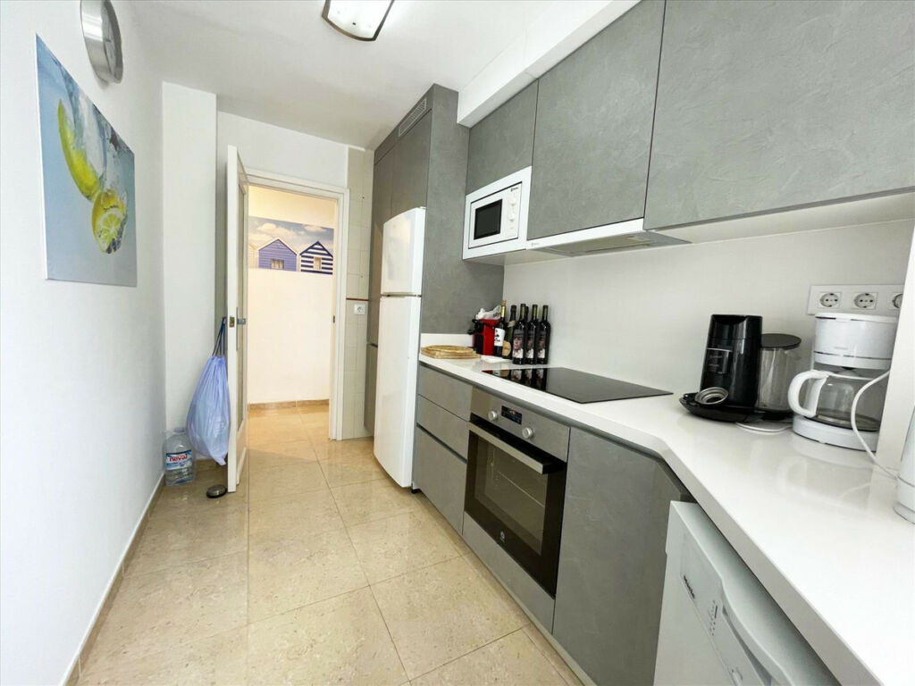 Middle Floor Apartment Calpe Alicante - image 5