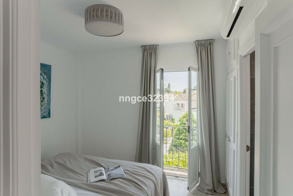 Penthouse New Golden Mile Málaga - image 22