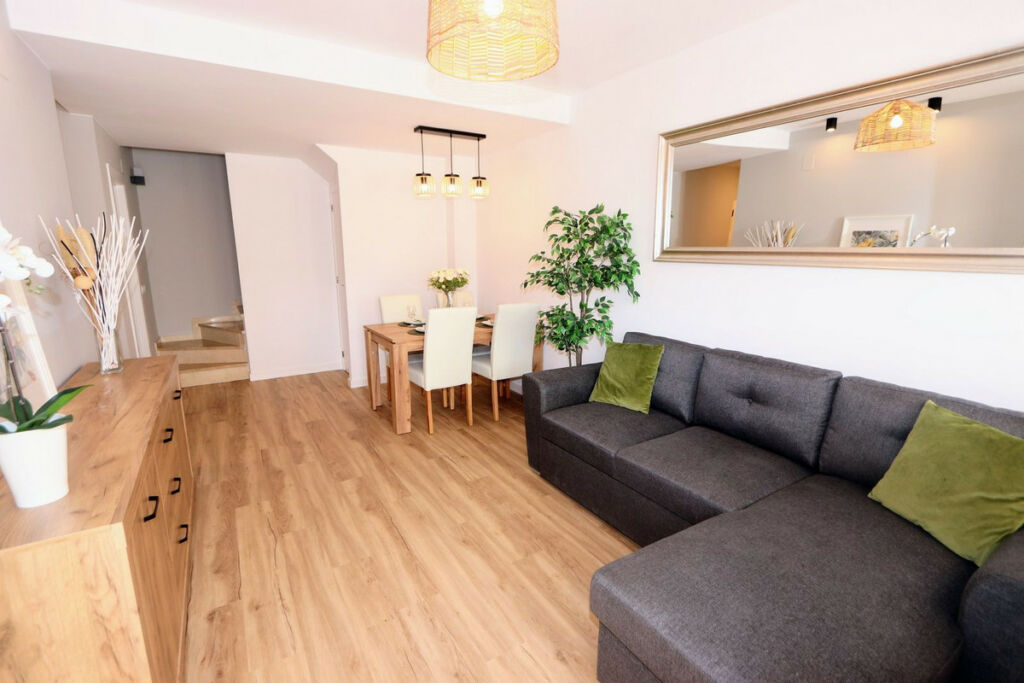 Townhouse Punta Prima Alicante - image 9