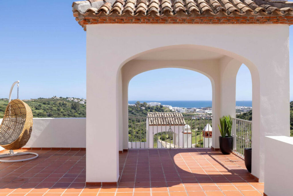 Townhouse Valle Romano Málaga - image 9