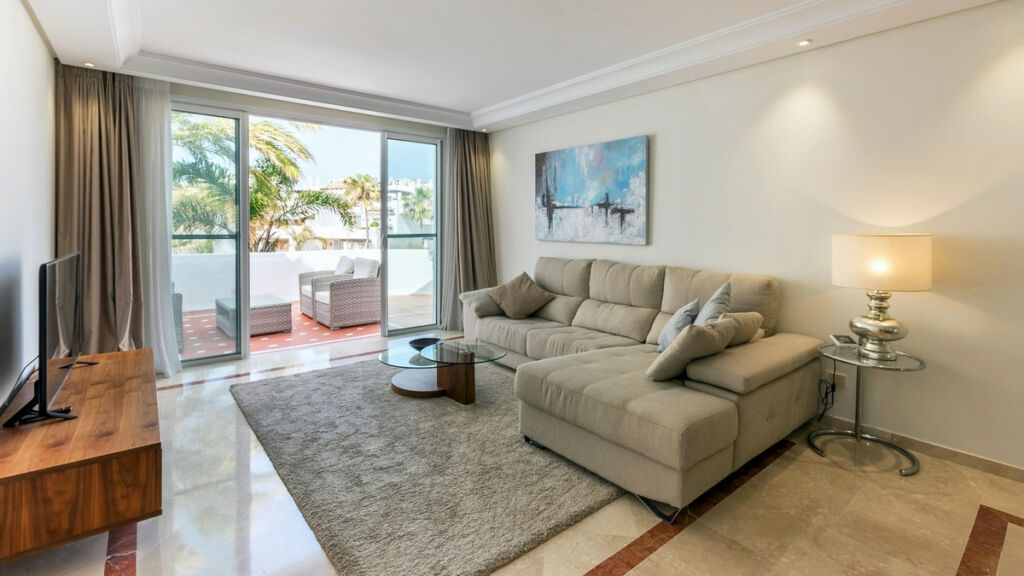 Penthouse Puerto Banús Málaga - image 9