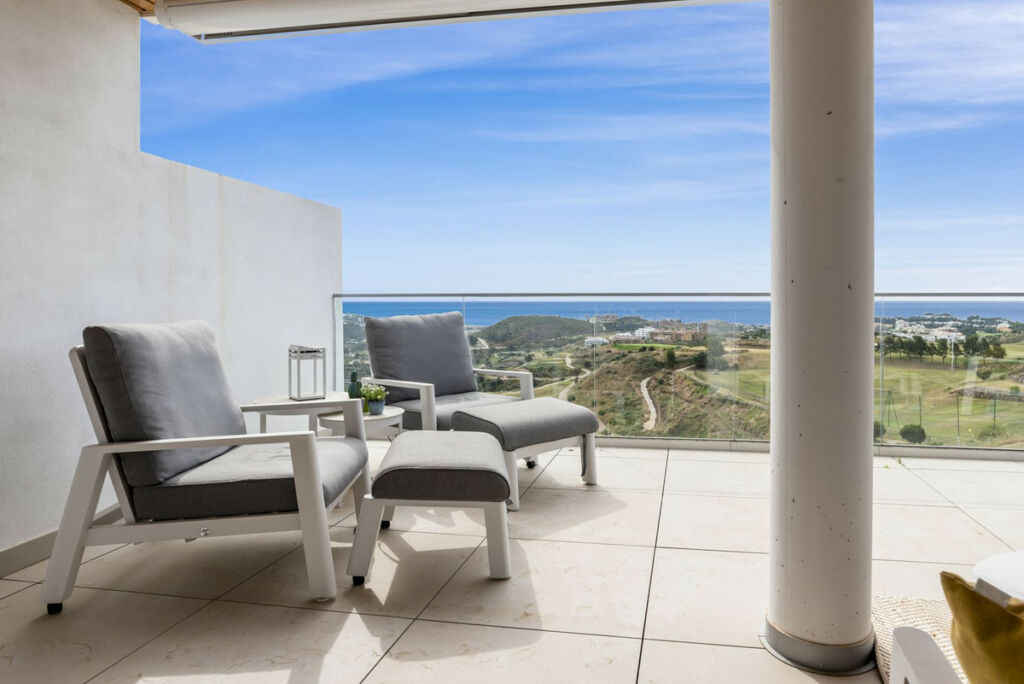 Middle Floor Apartment Calanova Golf Málaga - image 9