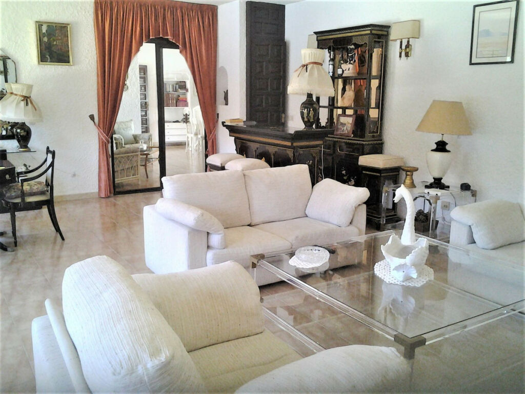 Detached Villa San Pedro de Alcántara Málaga - image 9