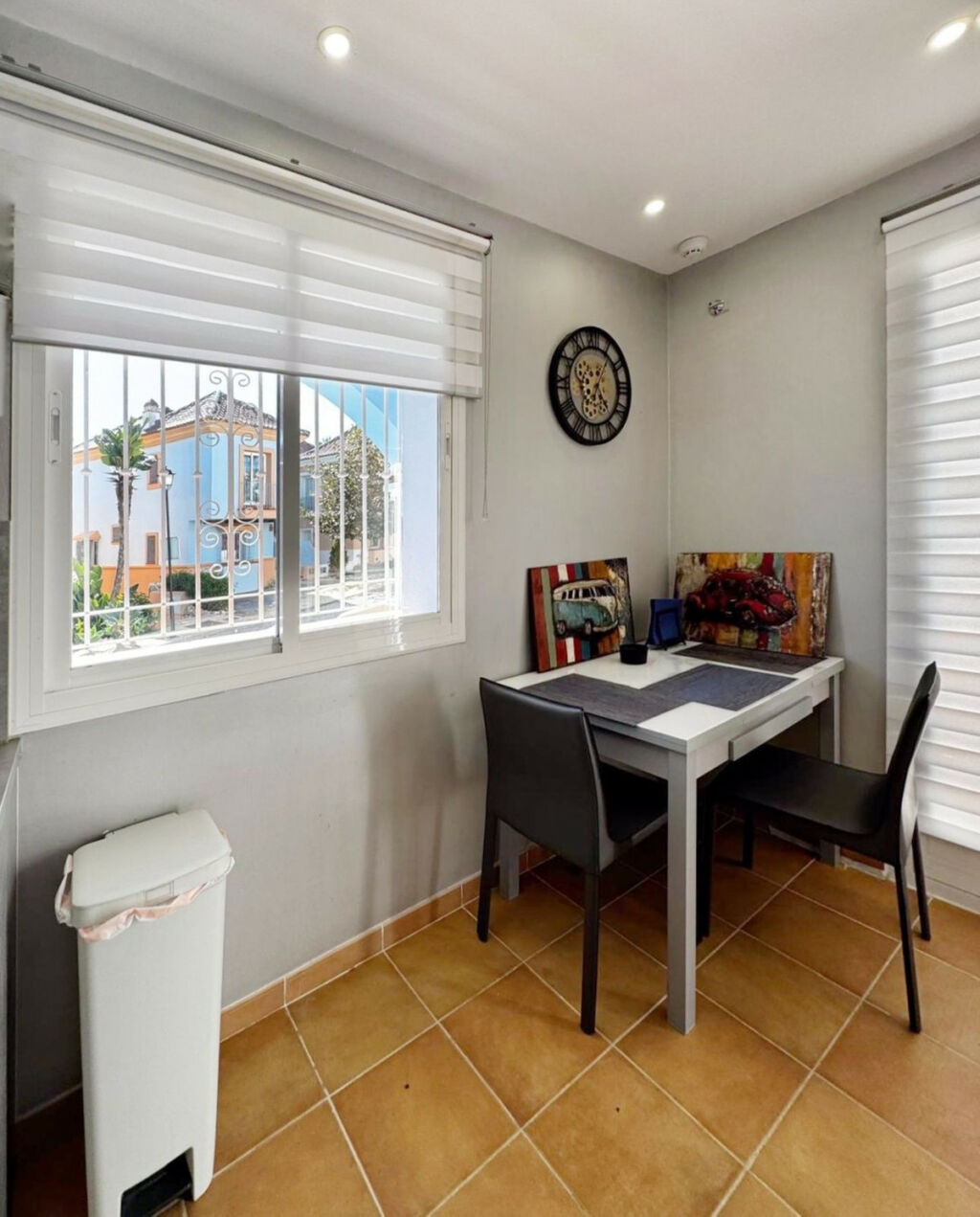 Townhouse Aloha Málaga - image 9