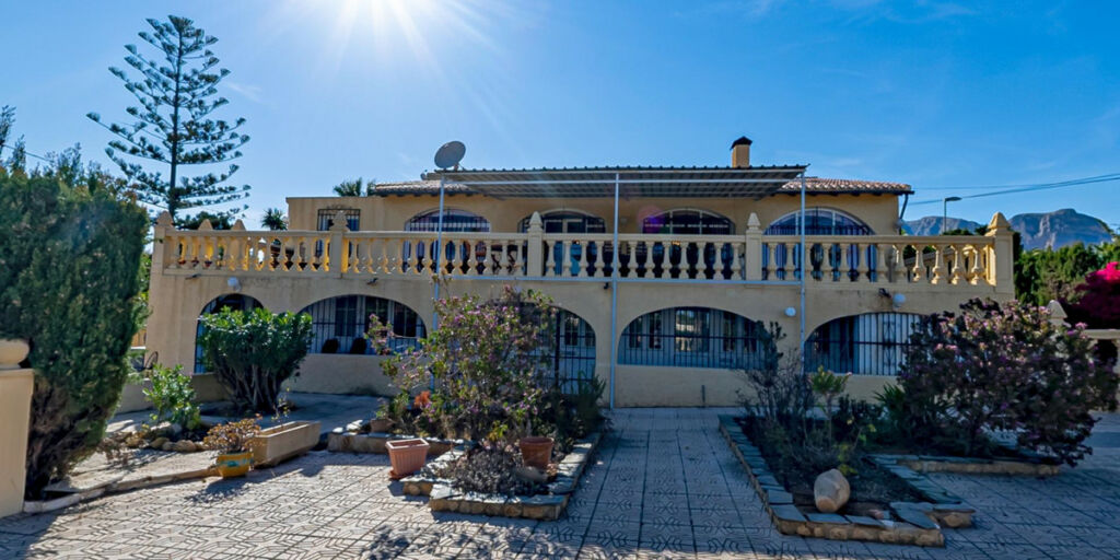 Detached Villa La Nucia Alicante