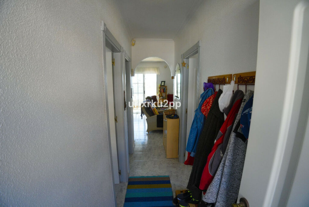 Townhouse Torrevieja Alicante - image 9