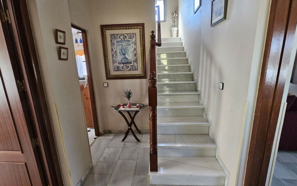 Detached Villa Alhaurín de la Torre Málaga - image 9