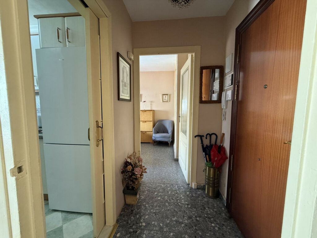 Middle Floor Apartment Marbella Málaga - image 9
