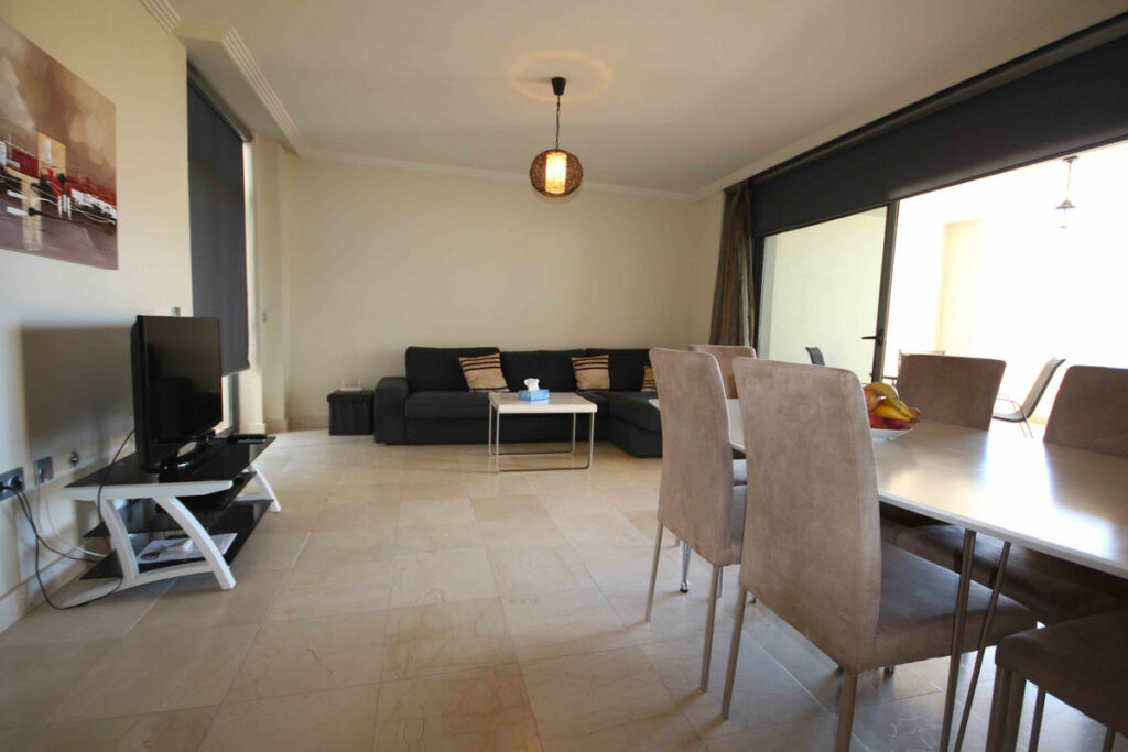 Middle Floor Apartment Benahavís Málaga - image 11