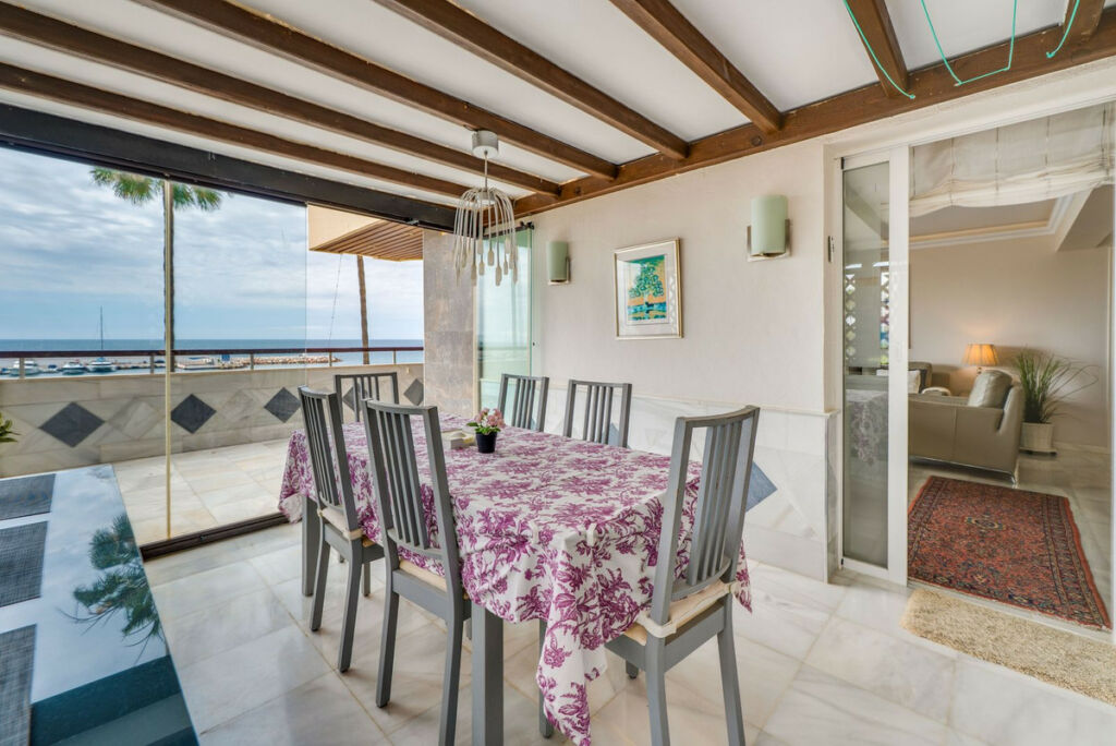 Middle Floor Apartment Marbella Málaga - image 9