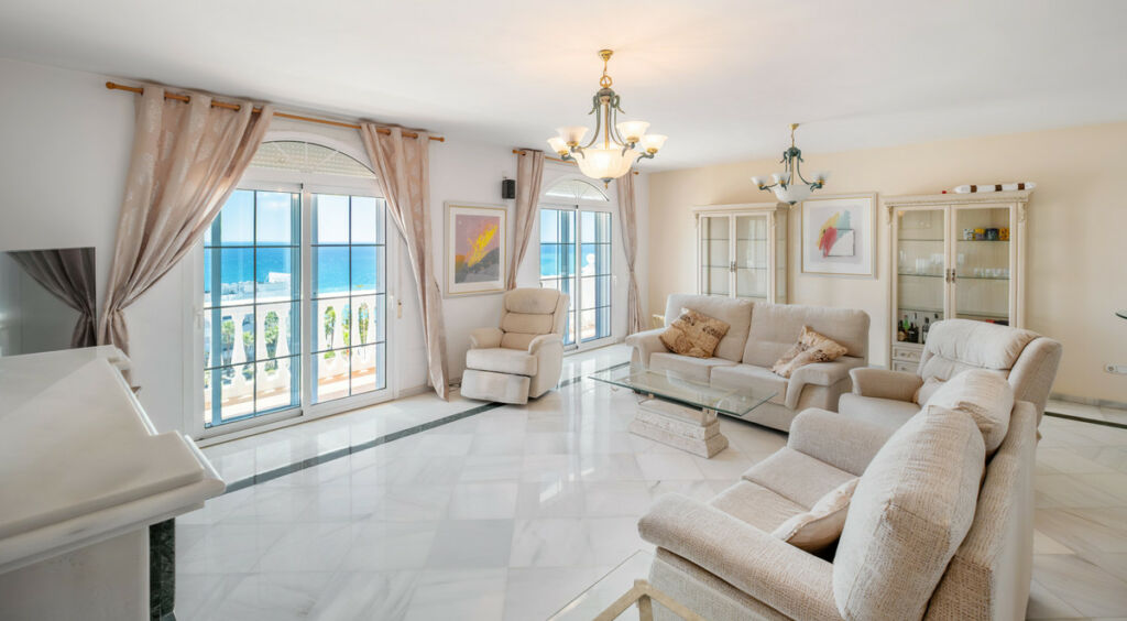 Detached Villa Benalmadena Málaga - image 9