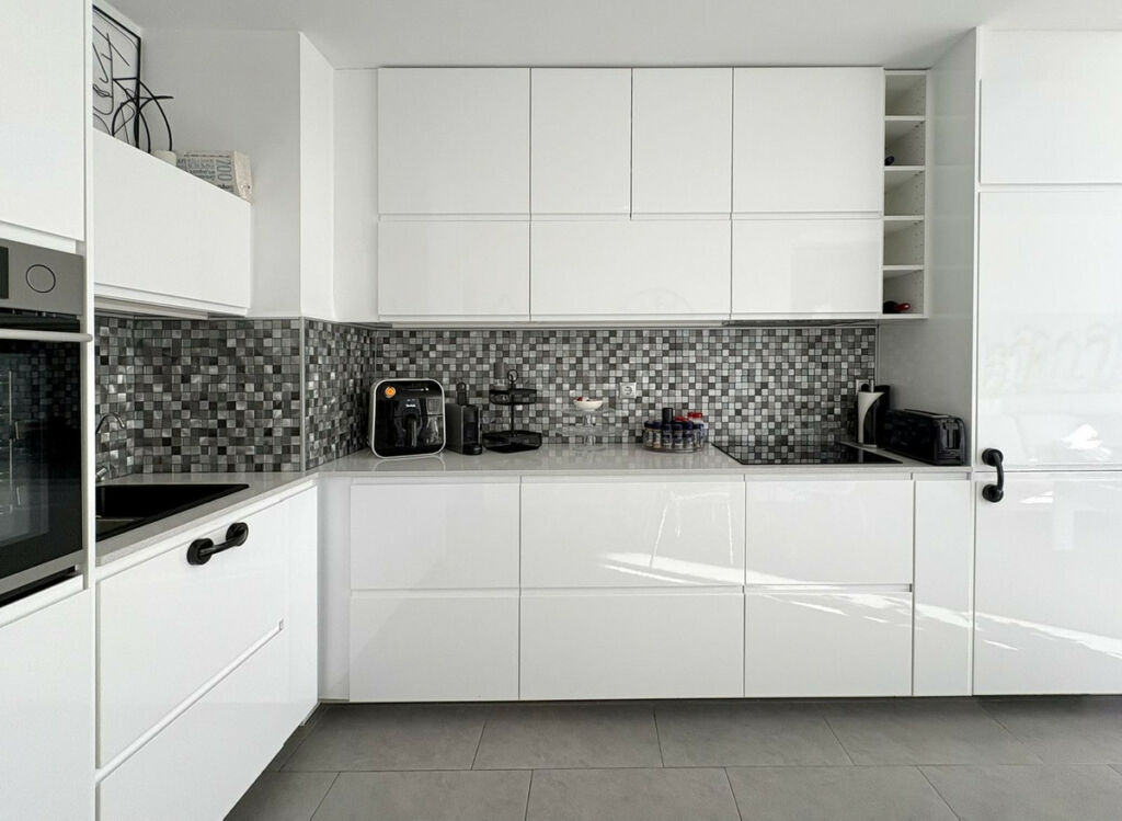 Middle Floor Apartment La Mata Alicante - image 9