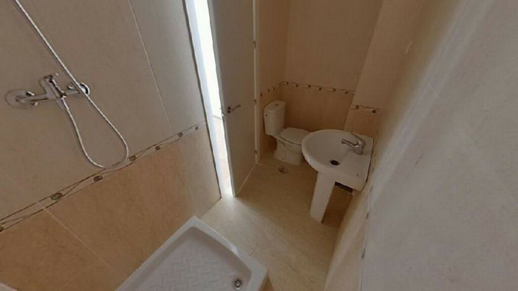 Middle Floor Apartment Fuengirola Málaga - image 9
