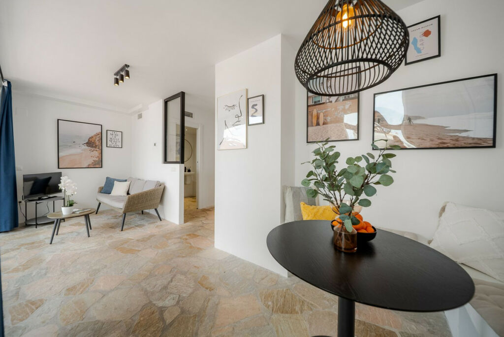 Top Floor Apartment Fuengirola Málaga - image 10