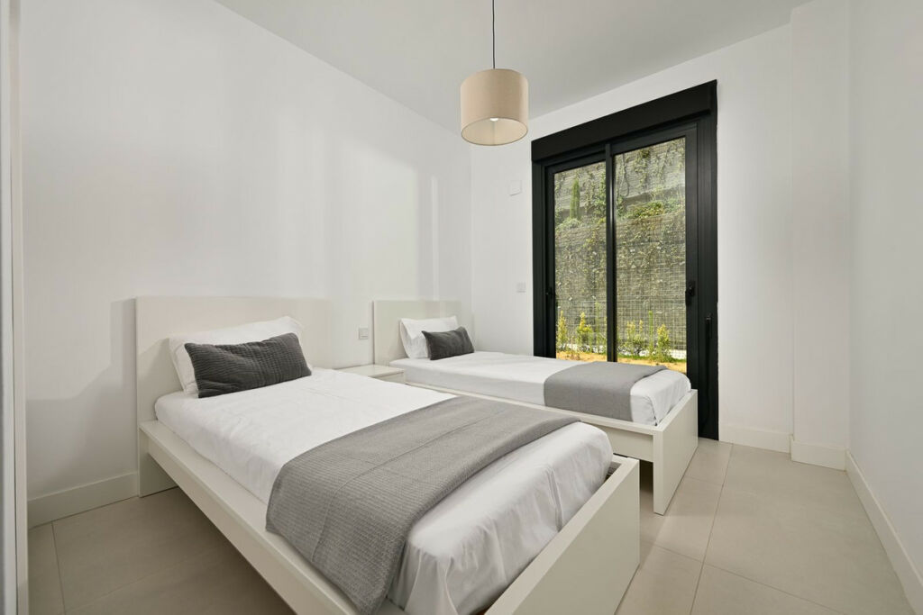 Ground Floor Apartment Fuengirola Málaga - image 9