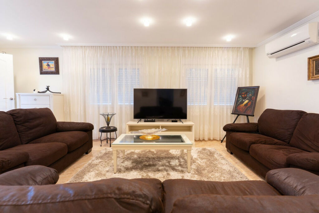 Detached Villa Los Balcones Alicante - image 9