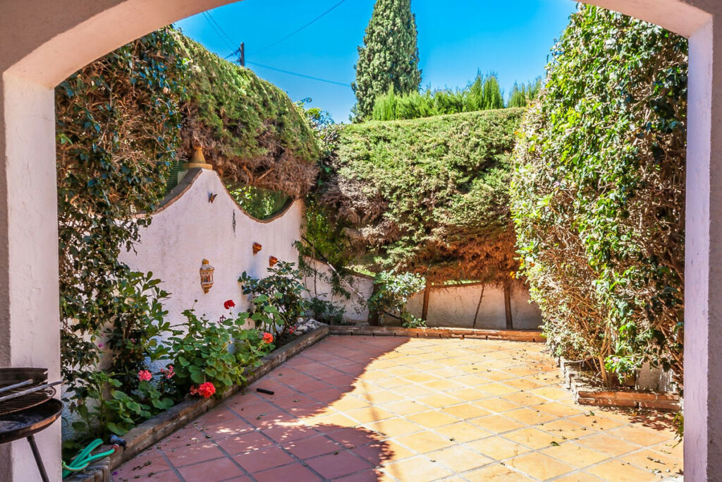 Townhouse Elviria Málaga - image 9