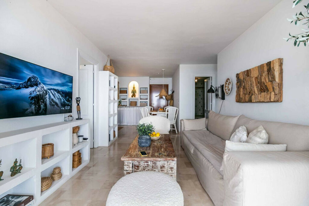 Top Floor Apartment Fuengirola Málaga - image 9