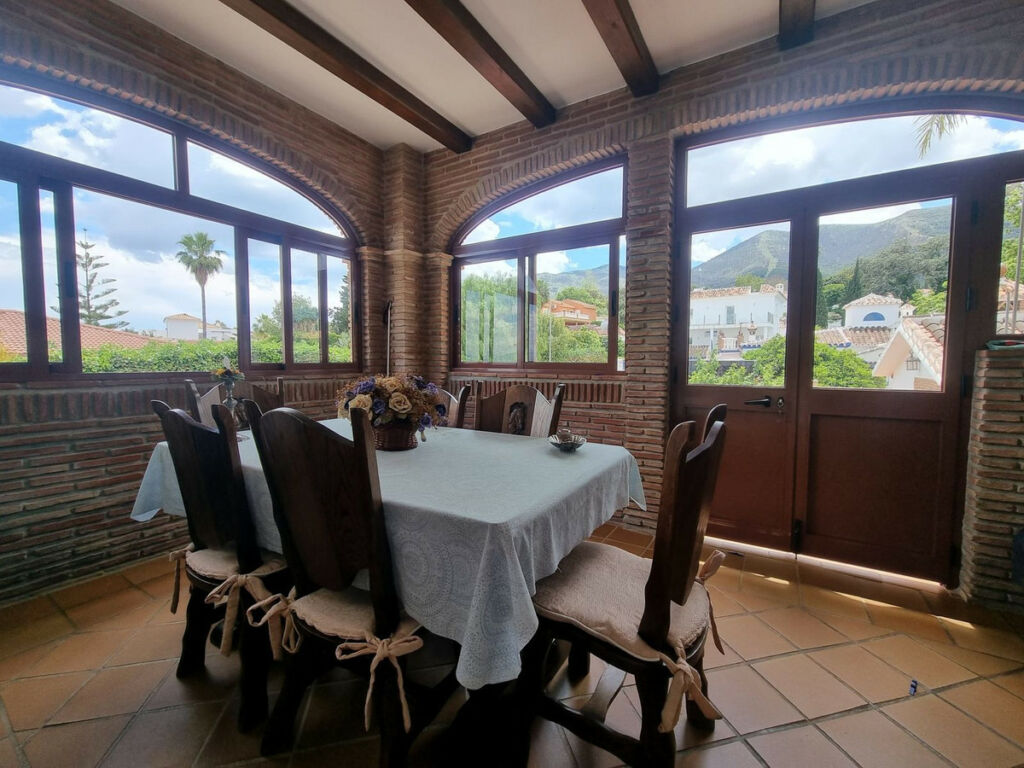 Detached Villa Alhaurín el Grande Málaga - image 9