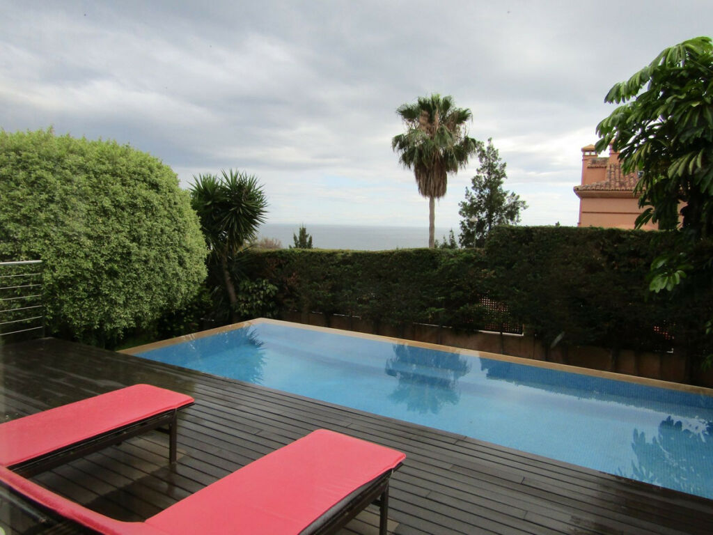 Detached Villa Málaga Este Málaga - image 9