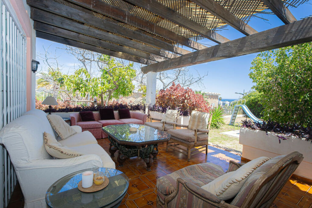 Detached Villa Nueva Andalucía Málaga - image 9