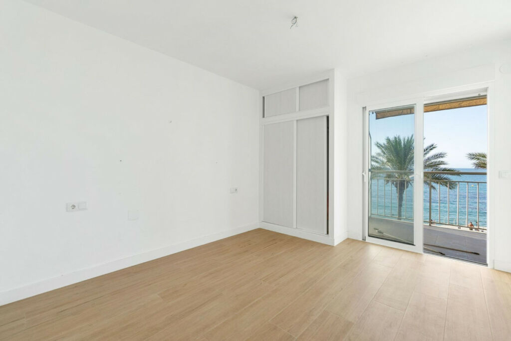 Middle Floor Apartment Playa Del Cura Alicante - image 9