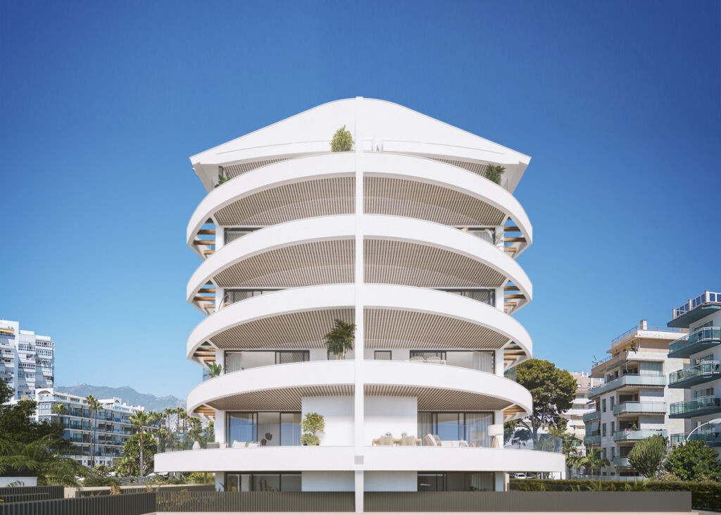 Middle Floor Apartment Benalmadena Málaga - image 9